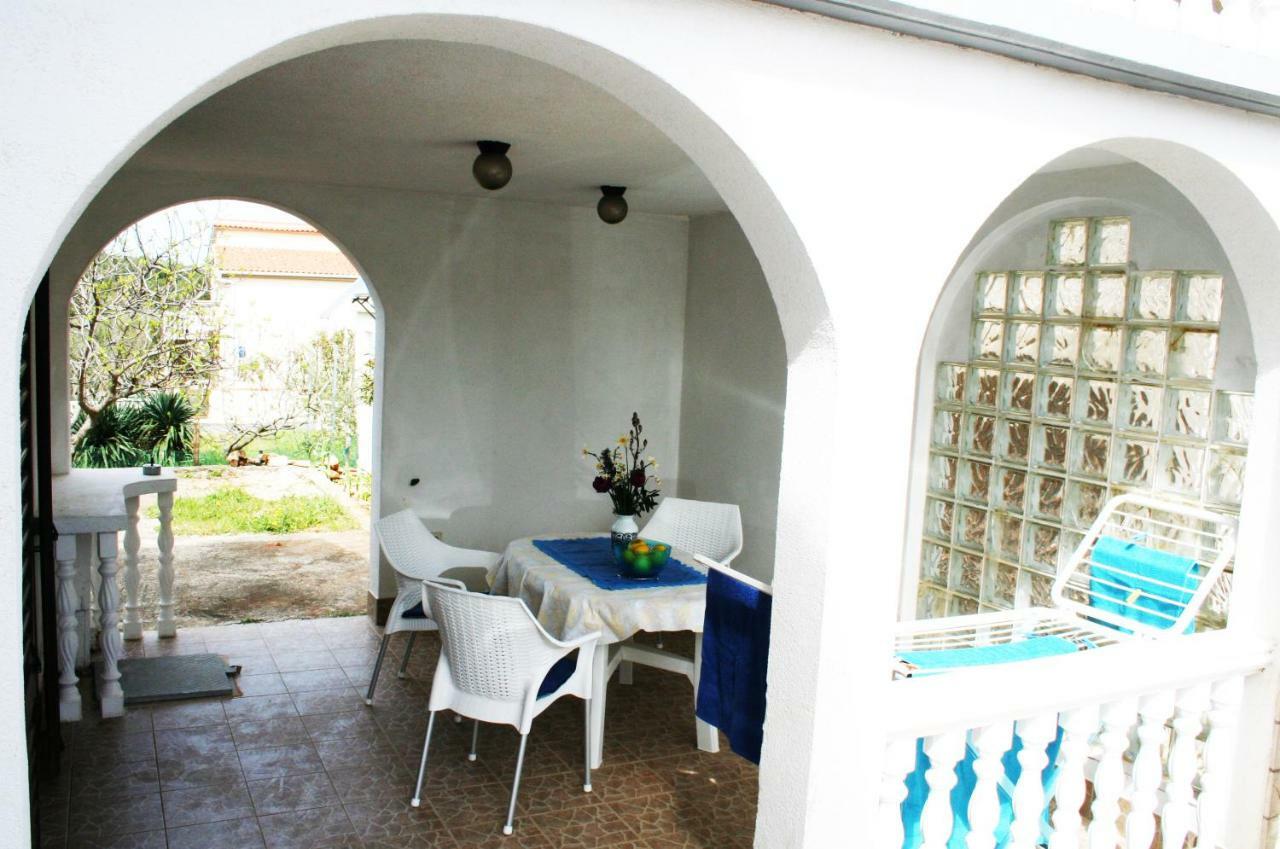 Apartment Azriel Vir Kültér fotó